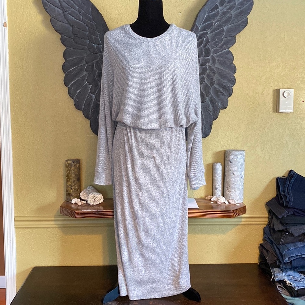 Ricki’s Soft Long-sleeve oversized Maxi Dress